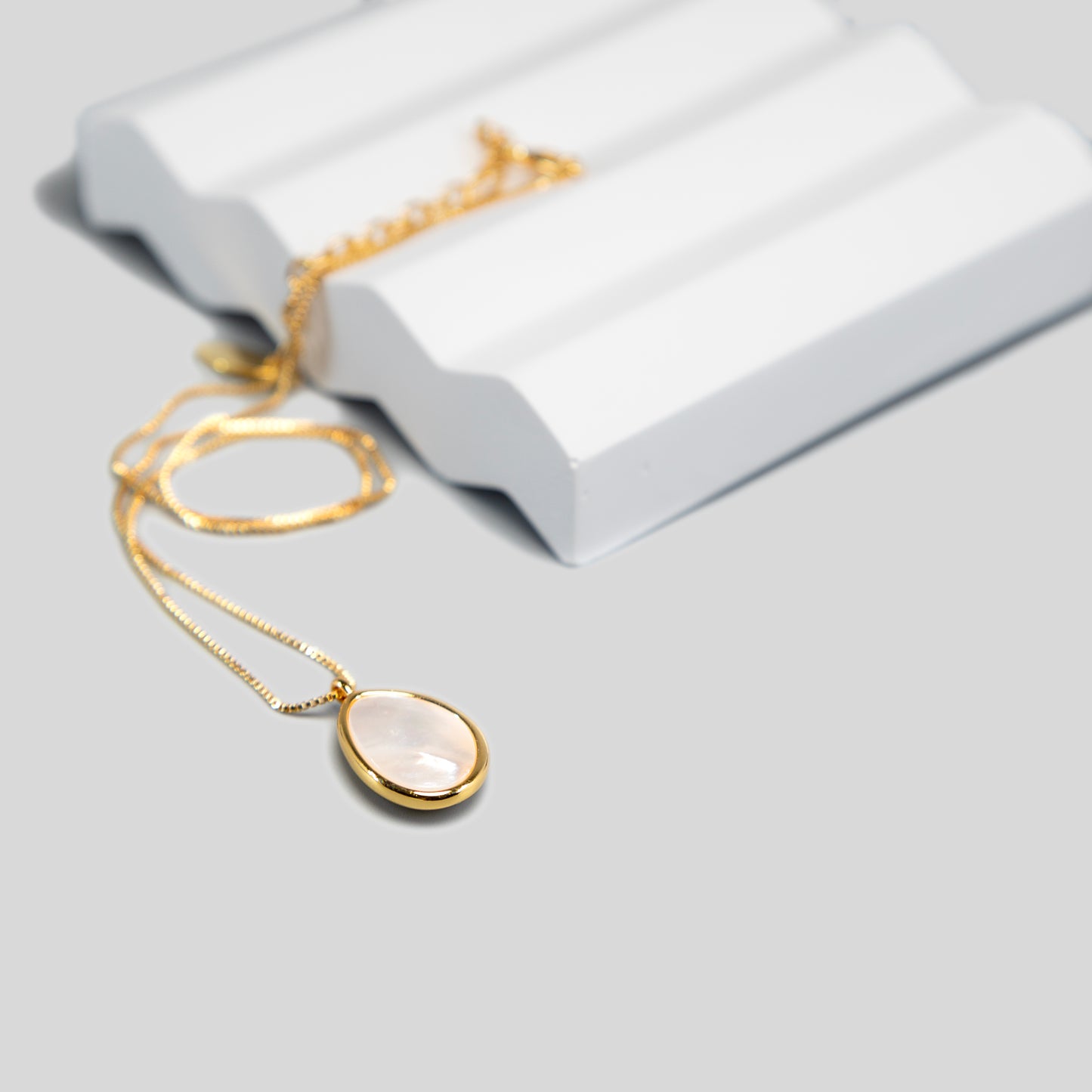 Mother-of-pearl Necklace