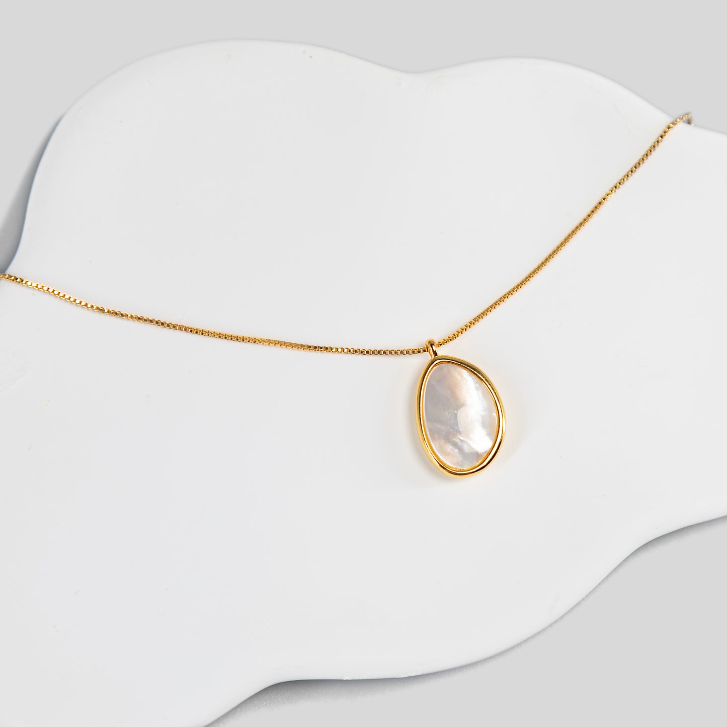 Mother-of-pearl Necklace