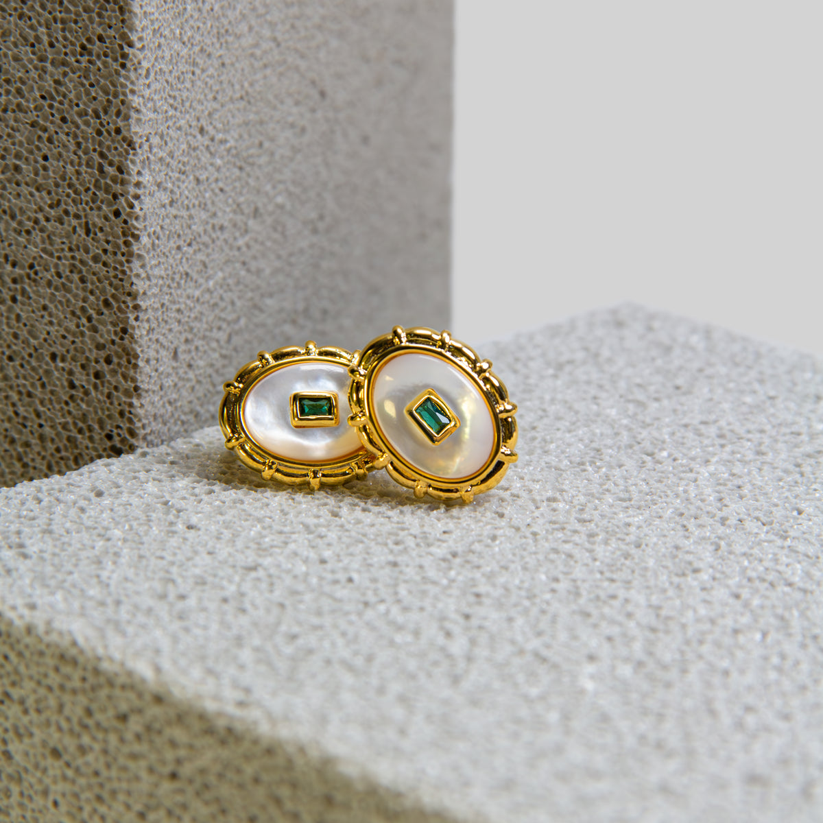 Mother-of-pearl Oval Earrings