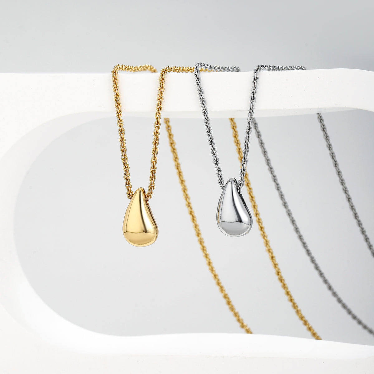 Teardrop Pendant Necklace
