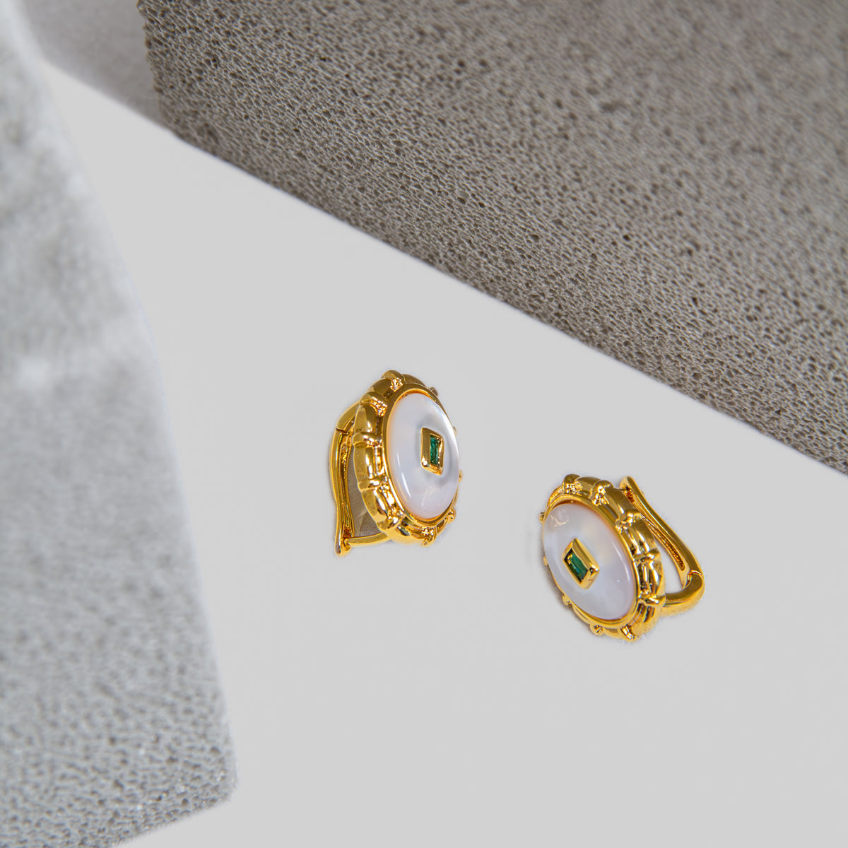 Mother-of-pearl Oval Earrings