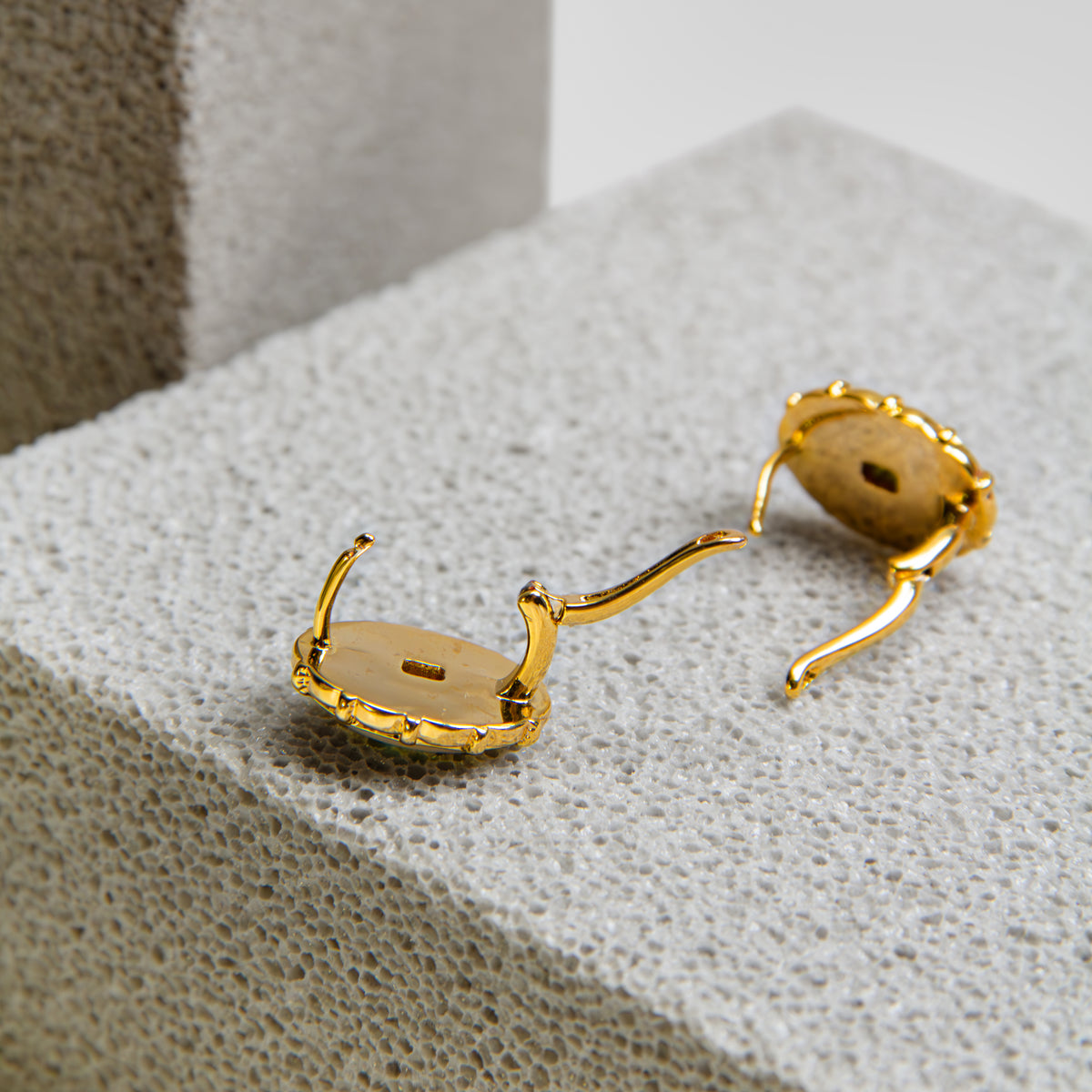Mother-of-pearl Oval Earrings